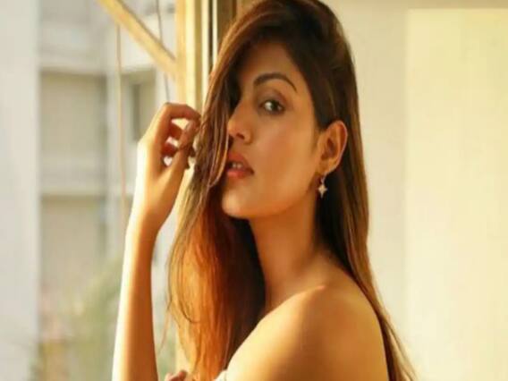 Actress Rhea Chakraborty's unseen video goes viral