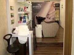 Mumbai: Salons empty despite govt's 'Mission Begin Again'