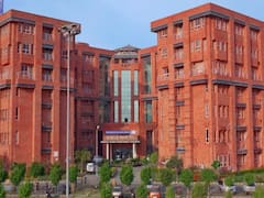 Pvt hospital Corona wards finding difficulty in functioning