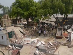 Kanpur Encounter Case: सामने आया गैंगस्टर Vikas Dubey की दबंगई का पुराना वीडियो । Panchnama