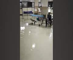 Gujarat Rain Update | गुजरातमध्ये मुसळधार पाऊस; गांधीनगरच्या सिव्हिल हॉस्पिटलमध्ये पाणीच पाणी