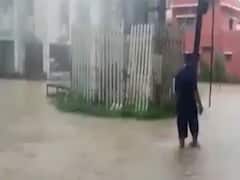 વલસાડ: ધોધમાર વરસાદના પગલે યોગેશ્વર નગર સોસાયટીમાં ભરાયા પાણી, જુઓ વીડિયો 