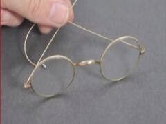 Mahatma Gandhi का कीमती चश्मा मिला