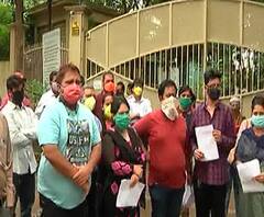 Nashik | 14 ऑगस्टपर्यंत फी भरा, नाहीतर ऑनलाईन शिक्षण बंद, अशोका युनिव्हर्सल स्कूलविरोधात पालक संतप्त