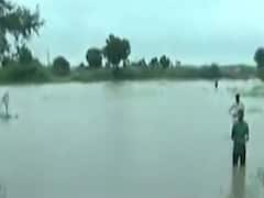 અસલગામ અને રૂપાવટી ગામની કેનાલમાં ગાબડુ પડ્યું, ખેતરો બેટમાં ફેરવાયા