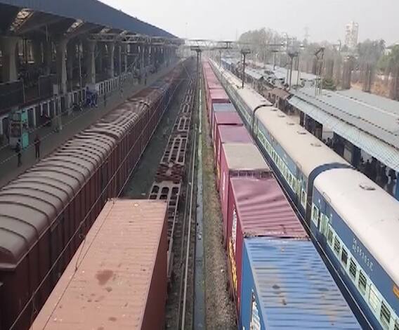 Kisan Rail | शेतीमाल वाहतुकीसाठी 'किसान रेल', नाशिकहून बिहारच्या दानापूरपर्यंत पहिली रेल्वे धावणार