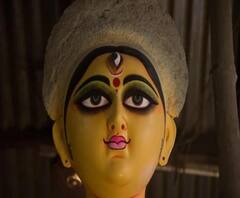 করোনা: জোটেনি প্রতিমার বরাত, সংসার চালাতে সরকারি সহযোগিতার দাবি বর্ধমানের মৃৎশিল্পীদের