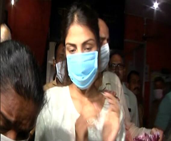 SSR Suicide Case | रिया चक्रवर्तीला लवकरच अटक होण्याती शक्यता; सीबीआयकडून रियाची चौकशी सुरु