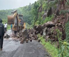 Landslide | सातारा | वाईतल्या मांढरादेवी घाटात दरड कोसळली