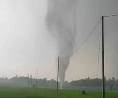 ভরদুপুরে মাঠে শোঁ শোঁ আওয়াজ, মাটির জল উঠল শূন্যে...এতো টর্নেডো!