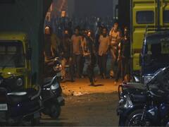 बेंगलुरु में हिंसा, दो की मौत, करीब 60 पुलिसकर्मी घायल | नमस्ते भारत 