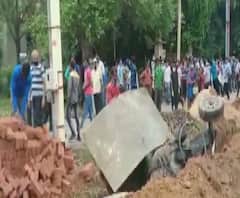 মেলার মাঠে পাঁচিল ঘিরে শান্তিনিকেতনে ধুন্ধুমার, ‘বিশ্বভারতীর আইনশৃঙ্খলা পরিস্থিতি উদ্বেগজনক', ট্যুইট রাজ্যপালের