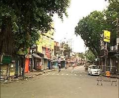 সাপ্তাহিক লকডাউন : পার্ক সার্কাসের সাত মাথার মোড়ে পুলিশি কড়াকড়ি, চলছে পণ্যবাহী গাড়ির চেকিং