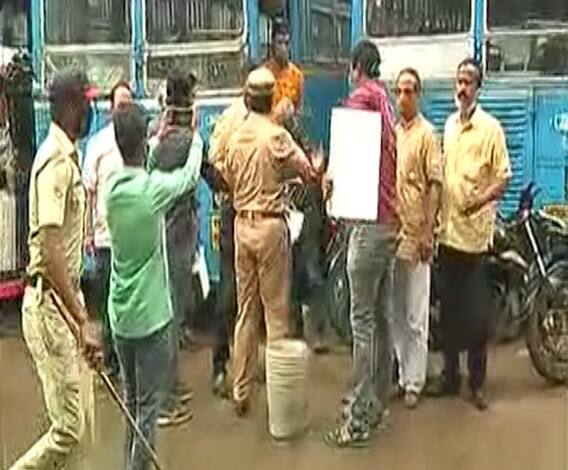 पुण्यात गणपती विसर्जनासाठी कचऱ्याचे कंटेनर दिल्यानं ब्राह्मण महासंघाचं आंदोलन