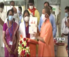 नोएडा- सेक्टर 39 में कोविड अस्पताल का उद्घाटन,सीएम योगी ने बटन दबाकर किया उद्घाटन