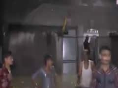 રાજકોટના જેતપુરમાં ત્રણ કલાકમાં 4 ઈંચ વરસાદ, ઘરમાં પાણી ઘૂસી જતા ઘરવખરીને નુકસાન, જુઓ વીડિયો