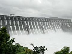 સરદાર સરોવર નર્મદા ડેમની જળ સપાટી 131.90 મીટર પર પહોંચી, જુઓ વીડિયો