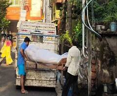 পরিবারের ৫ সদস্যের মধ্যে ৪ জন করোনা আক্রান্ত, পাটুলিতে বৃদ্ধার মৃত্যুর পর সৎকারে সমস্যা