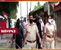 সম্পূর্ণ লকডাউন কার্যকর করতে গিয়ে ইংরেজবাজার ও কাকদ্বীপে স্থানীয় বাসিন্দাদের সঙ্গে গন্ডগোল পুলিশের