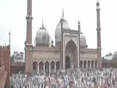 People gather to offer prayers on Bakrid at Jama Masjid