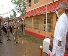 'আমাদের সম্পদ চলে গেল', প্রণবের প্রয়াণে চোখে জল মিরিটিবাসীর