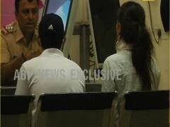 Sushant Case: CBI की पूछताछ के बाद Santacruz Police Station पहुंचीं Rhea Chakraborty
