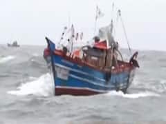 Heavy rainfall creates flood-like situation in Gujarat | 7 Ka Punch 