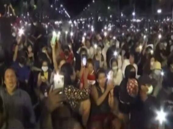 Thailand: People protest against govt in Bangkok | World News