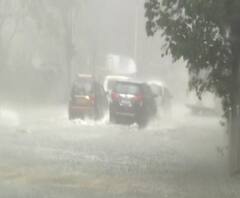 Mumbai Rain | मुंबईत पावसाचं रौद्ररूप; पावसाची थरारक दृश्य कॅमेऱ्यात कैद