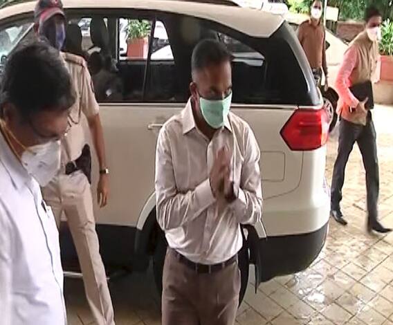 Nagpur Municipal Corporation | तुकाराम मुंडे गेले अन् वेळेत येणारे अधिकारी उशिरा आले