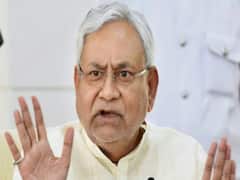 Bihar Election: जनता बाढ़ और कोरोना से परेशान, CM Nitish को चुनावी चिंता