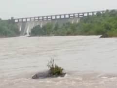 રાજકોટમાં મોજ નદીના પાણી કોઝવે પર ભરાયા લોકોને પડી રહી છે હાલાકી