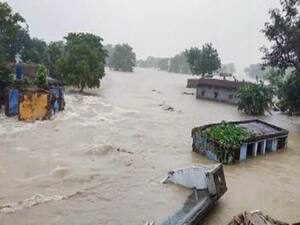 Rescue operation of MP man caught on camera | Namaste Bharat (31.08.2020)