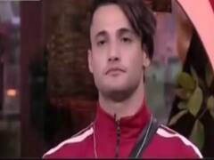 Asim Riaz attacked on streets, shares video of injuries 