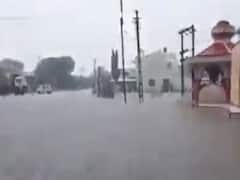  સુરતઃ કામરેજ તાલુકાનું ચીખલી ગામ બેટમાં ફેરવાયું, જુઓ વીડિયો