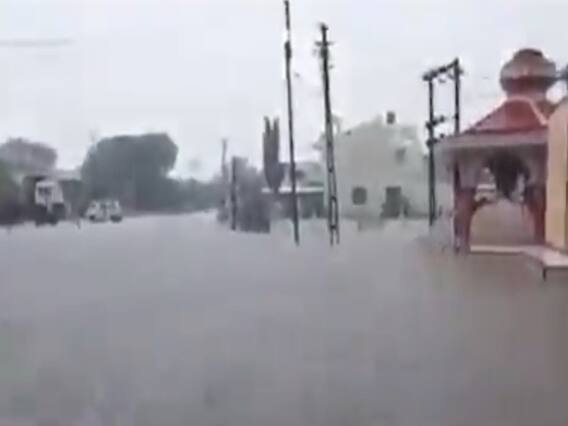  સુરતઃ કામરેજ તાલુકાનું ચીખલી ગામ બેટમાં ફેરવાયું, જુઓ વીડિયો