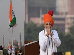 Modi breaks Vajpayee'e record as longest-serving non-Cong PM