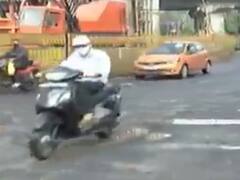 સુરતના મોટાભાગના રસ્તાઓ પર ખાડારાજ, વાહન ચાલકો પરેશાન, જુઓ વીડિયો 