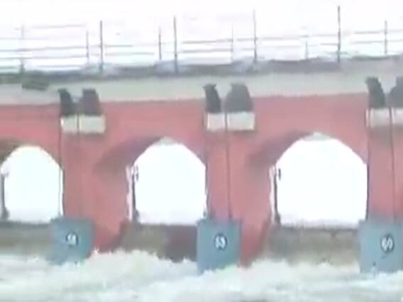 વડોદરાના: આજવા સરોવરની સપાટી 212 ફૂટ પર સ્થિર કરવા વિશ્વામિત્રી નદીમાં છોડાયું પાણી