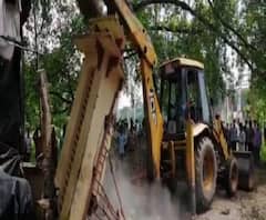 মেলার মাঠে পাঁচিল বিতর্ক নিয়ে কী বলছেন শান্তিনিকেতনবাসী? 