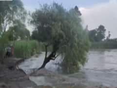 UP: 50m part of dam collapses in flooded Saryu river | 7 Ka Panch