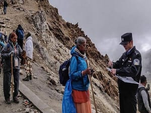 Understand China's conspiracy of making 'Missile base' near Kailash-Mansarovar | Master Stroke 