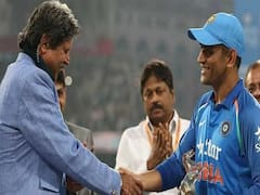 Personally feel that players like Dhoni should never retire: Kapil Dev