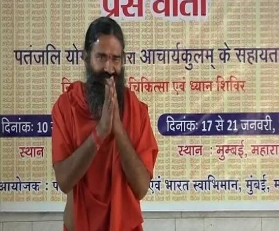 Patanjali Ayurved | कोरोनिल औषधामुळे रामदेवबाबा अडचणीत, मद्रास हायकोर्टाकडून 10 लाखांचा दंड