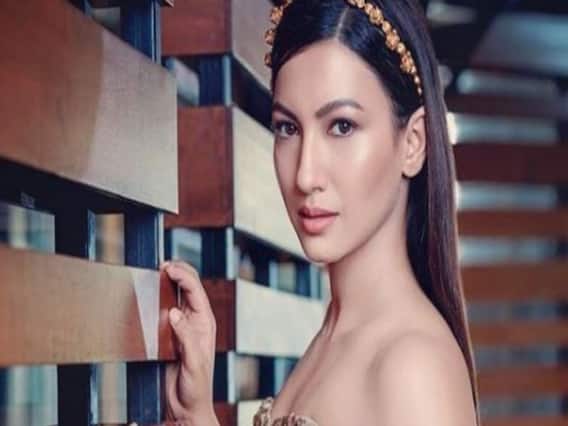 Gauhar Khan gets engaged to Zaid Darbar