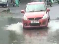 ઉપરવાસમાં વરસાદના કારણે સુરતમાં ખાડીઓ બે કાંઠે,પર્વત ગામમાં ગટર અને ખાડીના પાણી ઘૂસ્યા