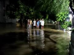 ગીર સોમનાથઃદેવકા નદીમાં પૂરના કારણે વેરાવળ શહેરની સોસાયટીમાં ઘૂસ્યા પાણી, જુઓ વીડિયો