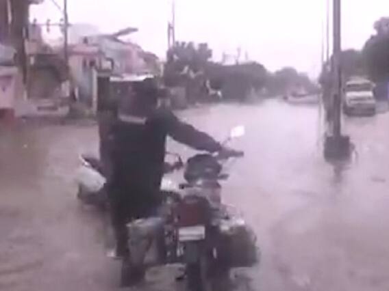 ધોધમાર વરસાદથી મહેસાણામાં જળબંબાકારની સ્થિતિ, ગોઝારીયા-મહેસાણા રોડ પર પાણી ભરાયા