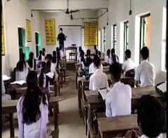 সরকারি নির্দেশ উড়িয়ে করোনা আবহেই দাসপুরের স্কুলে শুরু হল ক্লাস!