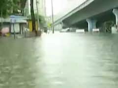 ભારે વરસાદથી મુંબઇના હિંદમાતા વિસ્તારમાં પાણી ભરાયા, જુઓ વીડિયો